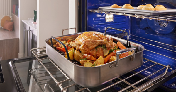 Above the Fold Image - Holiday Kitchen Checklist Is Your Oven Thanksgiving-Ready - KOEC530PSS