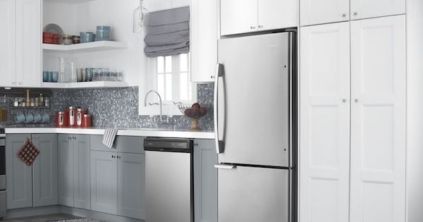 Amana Bottom Freezer Refrigerator - ABB1921BRM Lifestyle Image