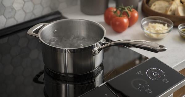 What is Induction Cooking - GE PHS930SLSS Lifestyle Image