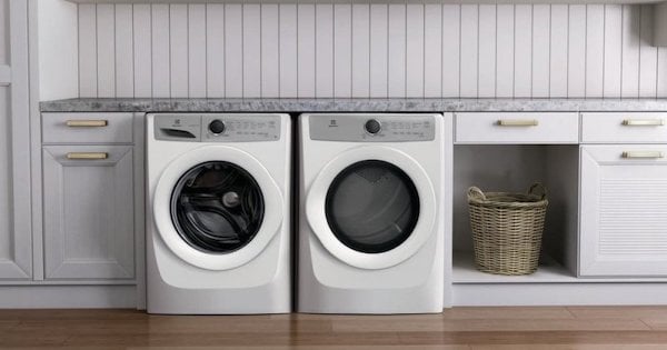 New Washing Machine Technology - Electrolux EFLW317TIW Lifestyle Image