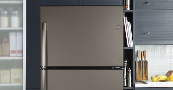 Top Freezer Refrigerator Reviews - Frigidaire vs GE - GE Lifestyle