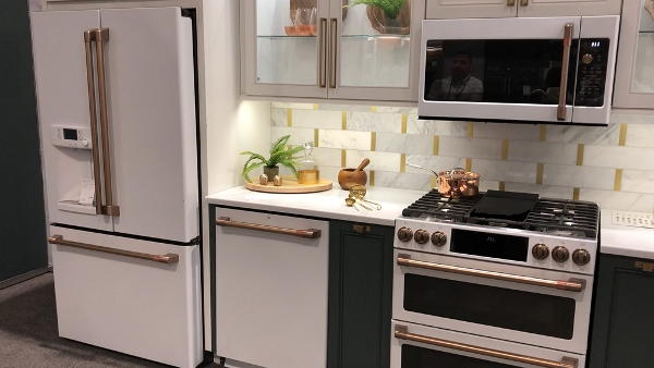 GE Matte White Kitchen Suite from NECO 2018