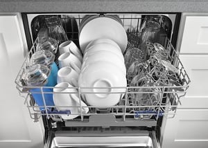 Dishwasher Buying Guide_Whirlpool_Dishwaser_WDF520PADB_Rack_Design