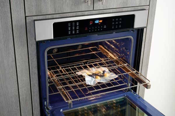 Electrolux Air Sous Vide Lifestyle Image