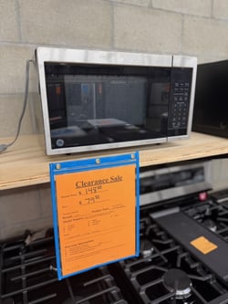 GE GCST09N1WS Countertop Microwave