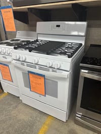 GE JGB660DPWW  Gas Range