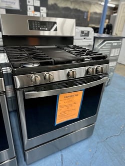 GE PGB935YPFS Gas Range