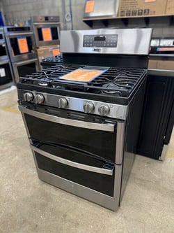 GE PGB965YPFS Gas Range