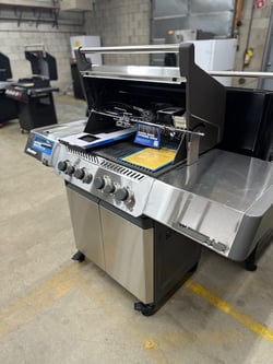 Napoleon P500VRSIBPSS Gas Grill