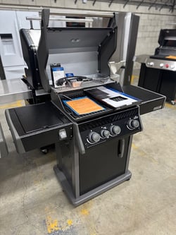 Napoleon RP425SIBPK Gas Grill