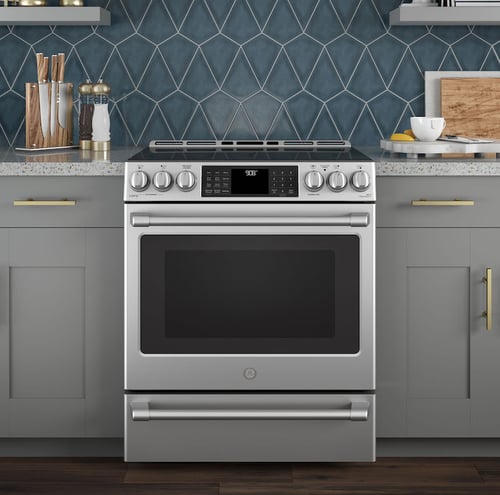 Range Buying Guide_GE Cafe CHS985SELSS Electric Range