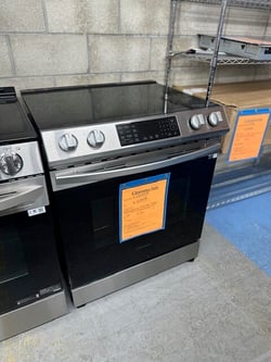 Samsung NE63BG8315SS Electric Range-1