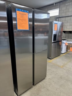 Samsung RS28A500ASR Side-by-Side Refrigerator-1