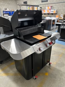 Weber 1500537 Gas Grill-1