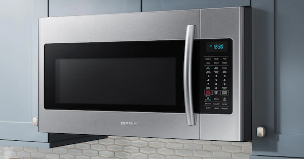 Above the Fold Image Over the Range Microwave LG vs Samsung - Samsung ME18H704SFS Lifestyle Image